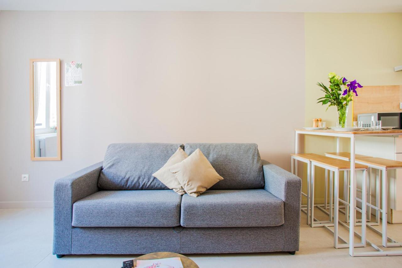 Ideal Pro & Couple - 2 Logements Theme Boho Chic Rdc & Dandy 1Er Etage - Quartier Calme - Jardin - Wifi Hd - Smart Tv - Parking Gratuit - Proche Centre & Transports - Ask Home Valenciennes Eksteriør bilde
