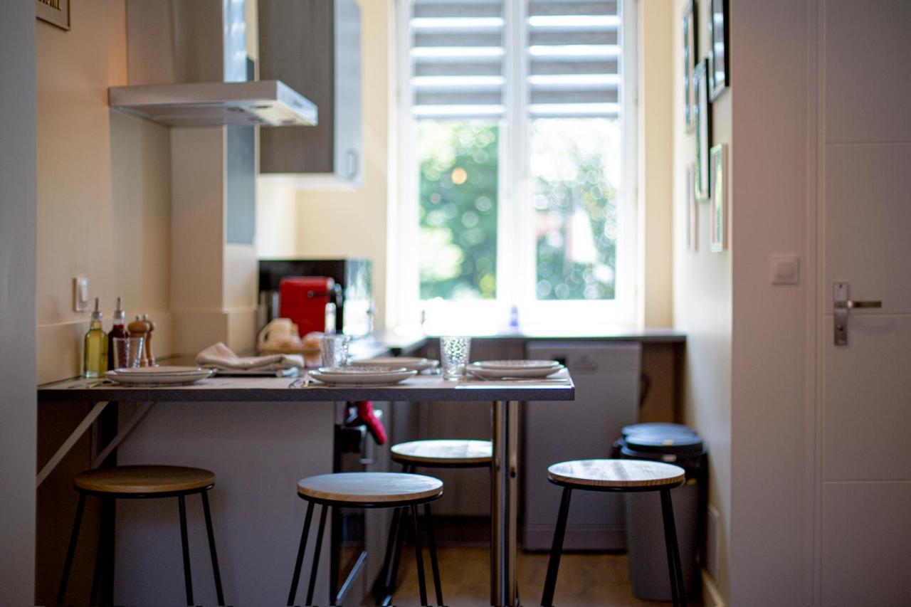 Ideal Pro & Couple - 2 Logements Theme Boho Chic Rdc & Dandy 1Er Etage - Quartier Calme - Jardin - Wifi Hd - Smart Tv - Parking Gratuit - Proche Centre & Transports - Ask Home Valenciennes Eksteriør bilde
