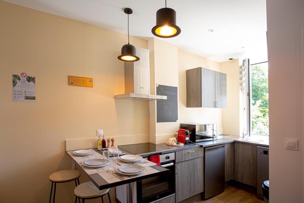 Ideal Pro & Couple - 2 Logements Theme Boho Chic Rdc & Dandy 1Er Etage - Quartier Calme - Jardin - Wifi Hd - Smart Tv - Parking Gratuit - Proche Centre & Transports - Ask Home Valenciennes Eksteriør bilde