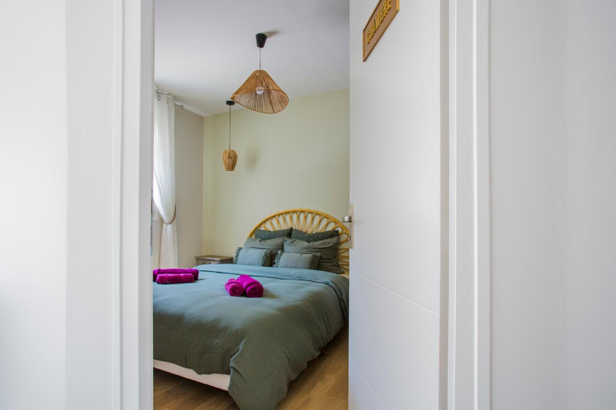Ideal Pro & Couple - 2 Logements Theme Boho Chic Rdc & Dandy 1Er Etage - Quartier Calme - Jardin - Wifi Hd - Smart Tv - Parking Gratuit - Proche Centre & Transports - Ask Home Valenciennes Eksteriør bilde